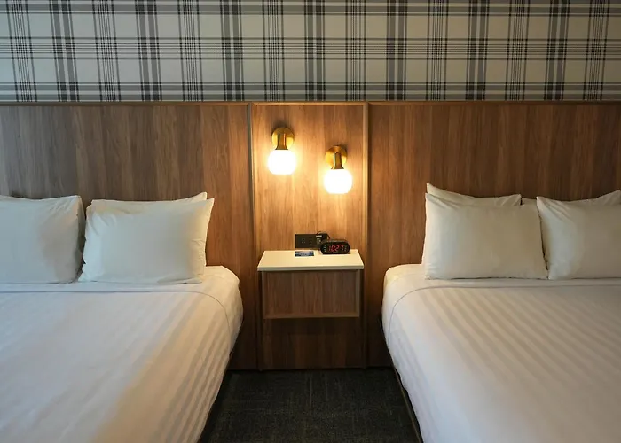 Premium Queen Room